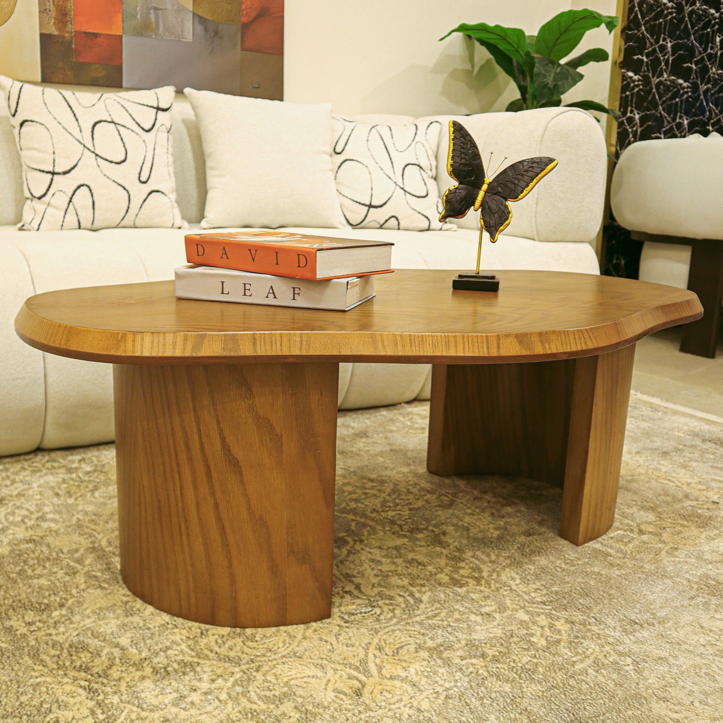 Elegance Coffee Table