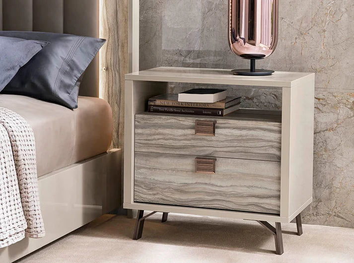 Pearly bedroom