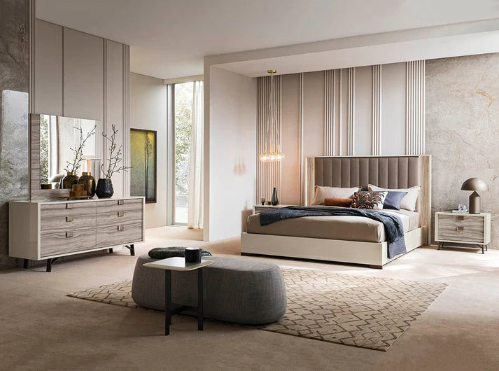 Pearly bedroom